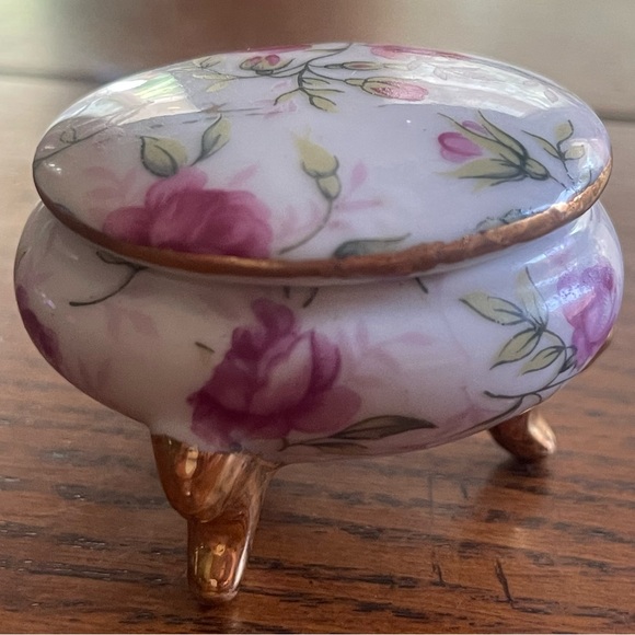 Vintage Lefton Rose Chintz Footed Trinket Box 1239 Jewelry Trinket Box - Picture 7 of 11